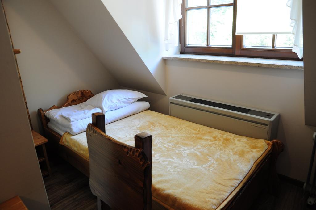 Karczma Parchatka ภายนอก รูปภาพ