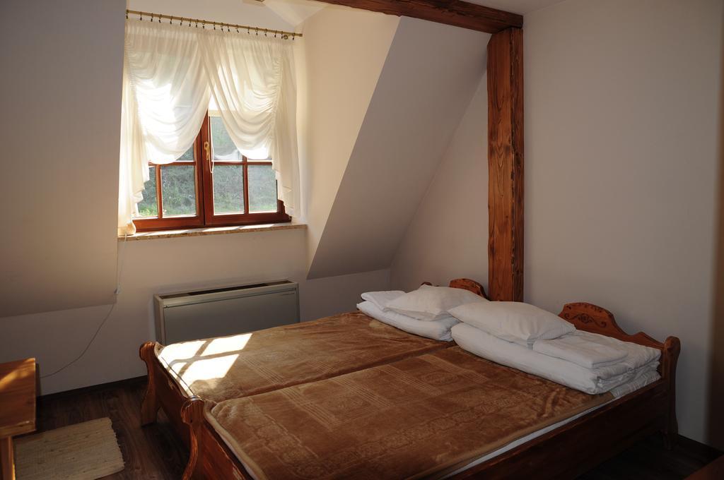 Karczma Parchatka ภายนอก รูปภาพ